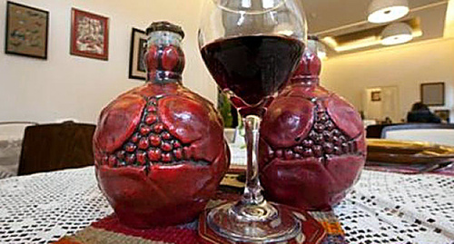 Гранатовое вино. Фото: http://news.am/rus/news/135348.html