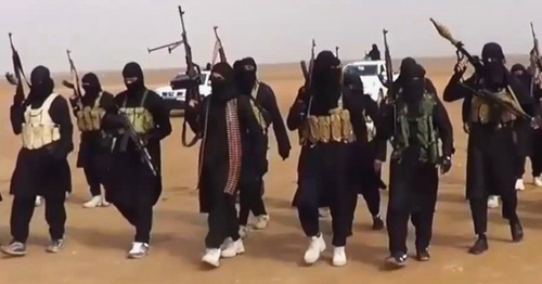 Боевики "Исламского государства", признанного в России и ряде других стран террористической организацией. Фото: Besacenter.org
