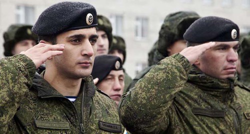 Призывники из Чечни. Фото:  http://svpressa.ru/society/photo/104342/7/