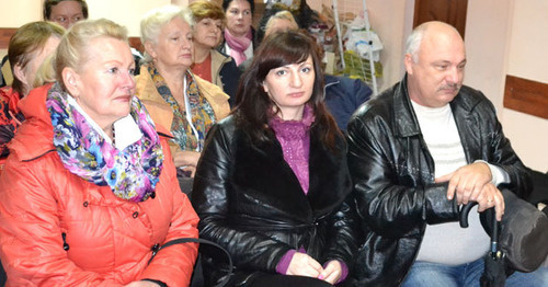 Участники собрания в ТОСе «Хоста». Сочи, 22 ноября 2015 г. Фото Светланы Кравченко для "Кавказского узла"