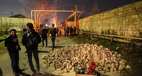 Протестные выступление в поселке Нардаран. 26 ноября 2015 г. Фото Азиза Каримова для "Кавказского узла"