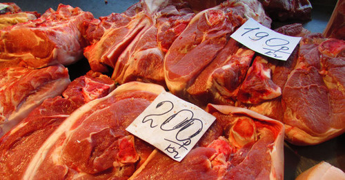 Цены на мясо. астрахань, январь 2016 г. Фото Вячеслава Ященко для "Кавказского узла"
