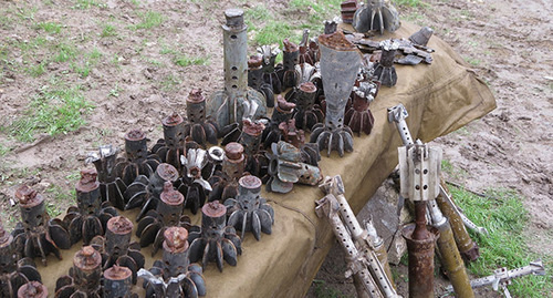  Фрагменты снарядов, собранные после обстрела передовых линий Нагорного Карабаха с азербайджанской стороны. Фото Алвард Григорян 