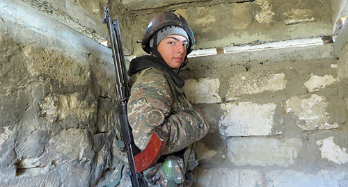 Солдат Армии обороны Нагорного Карабаха на линии соприкосновения. Фото Алвард Григорян для "Кавказского узла"