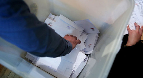 Подсчет голосов во время референдума в Армении. 6 декабря 2015 г. Фото: © PAN Photo / Vahan Stepanyan
