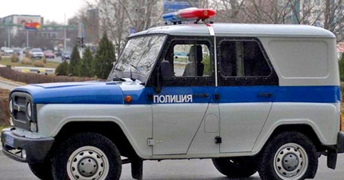 Полицейская машина. Фото www.riadagestan.ru