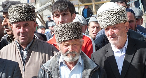Самые почетные. участники митинга  Фото Патимат Махмудовой для Кавказского Узла.  