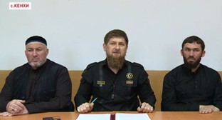 Кадыров пообещал жителям Кенхи за три месяца решить проблемы дорог и газоснабжения