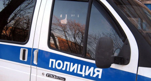 Автомобиль полиции. Фото: http://www.riadagestan.ru/news/incidents/avtomashinu_pps_vzorvali_na_okraine_makhachkaly_/