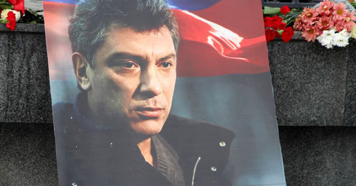 Портрет Немцова на месте убийства. Фото: RFE/RL