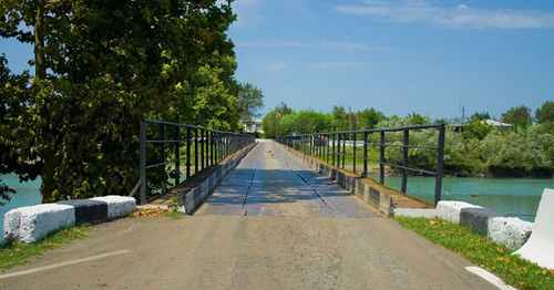 Мост через реку Ингури. Фото: khalampre https://ru.wikipedia.org