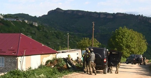 Спецоперация в селе Карамахи. Дагестан, 18 мая 2017 г. Фото: http://nac.gov.ru