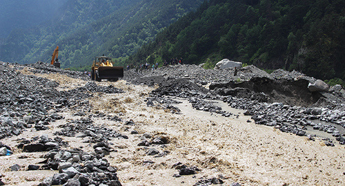 Восстановительные работы в горах. Фото Алана Цхурбаева для "Кавказского узла"