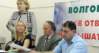 Юрий Гольдер (справа) на пресс-конференции гражданских активистов в Волгограде. Фото Татьяны Филимоновой для "Кавказского узла"