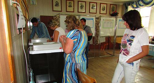 Избирательный участок в Астрахани. Фото Вячеслава Ященко для "Кавказского узла"