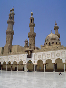 Университет Аль-Азхар (фото с сайта ru.wikipedia.org) Университет Аль-Азхар (фото с сайта ru.wikipedia.org)