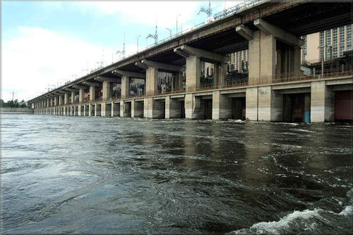 Волжская ГЭС. Фото с сайта http://ru.wikipedia.org Волжская ГЭС. Фото с сайта http://ru.wikipedia.org