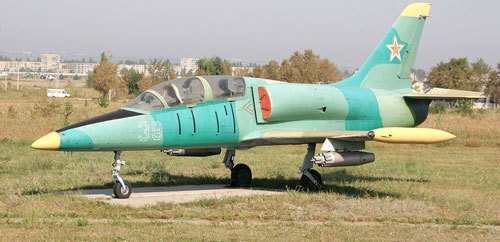 Самолёт Л-39. Фото с сайта http://ru.wikipedia.org Самолёт Л-39. Фото с сайта http://ru.wikipedia.org