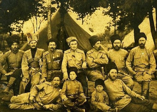 Кубанские казаки в мае 1916. Архивное фото. Источник: ru.wikipedia.org Кубанские казаки в мае 1916. Архивное фото. Источник: ru.wikipedia.org