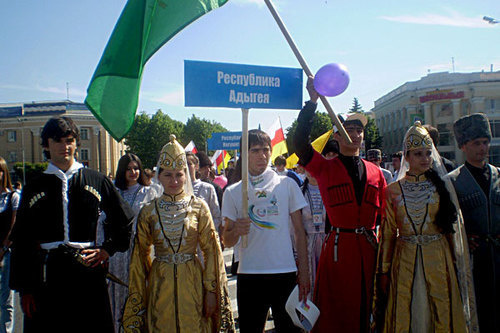 Фестиваль "Студенческая весна на Кавказе", Нальчик, 12 июня 2009 года. Фото корреспондента "Кавказского узла" Луизы Оразаевой. Фестиваль "Студенческая весна на Кавказе", Нальчик, 12 июня 2009 года. Фото корреспондента "Кавказского узла" Луизы Оразаевой.