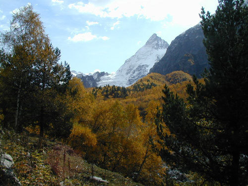 Приэльбрусье, Кабардино-Балкария. Фото с сайта www.marchroute.ru Приэльбрусье, Кабардино-Балкария. Фото с сайта www.marchroute.ru