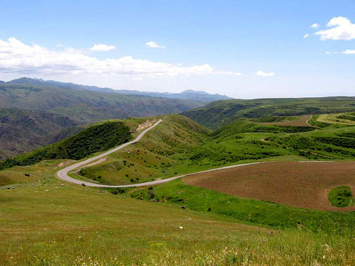 Нагорный Карабах. Фото с сайта http://ashy-macbean.com Нагорный Карабах. Фото с сайта http://ashy-macbean.com