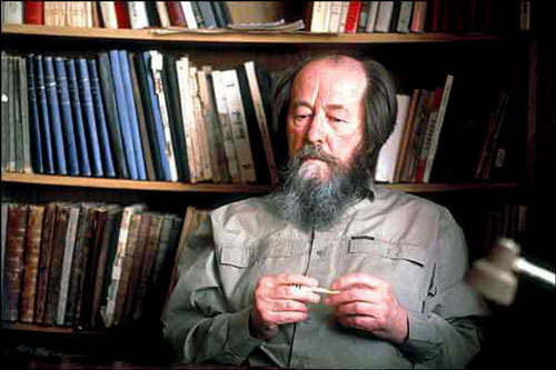 Александр Исаевич Солженицын. Фото с сайта www.hro.org Александр Исаевич Солженицын. Фото с сайта www.hro.org