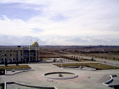 Ингушетия, Магас. Фото с сайта www.panoramio.com/user/1059454 Ингушетия, Магас. Фото с сайта www.panoramio.com/user/1059454