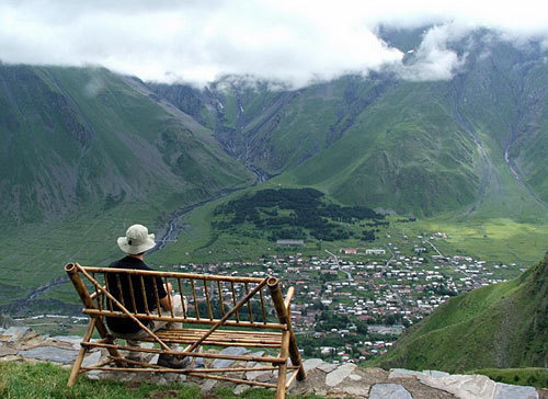 Грузия. Казбекский район. Фото с сайта http://iverieli.narod.ru Грузия. Казбекский район. Фото с сайта http://iverieli.narod.ru