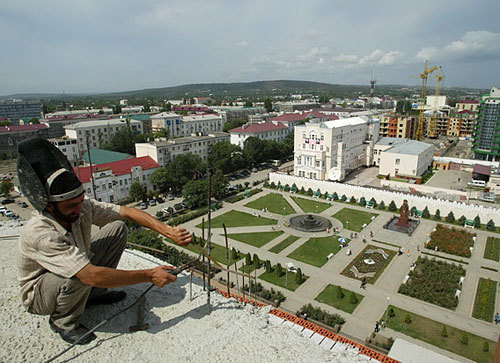 Чечня, Грозный. Фото с сайта www.chechnyafree.ru Чечня, Грозный. Фото с сайта www.chechnyafree.ru