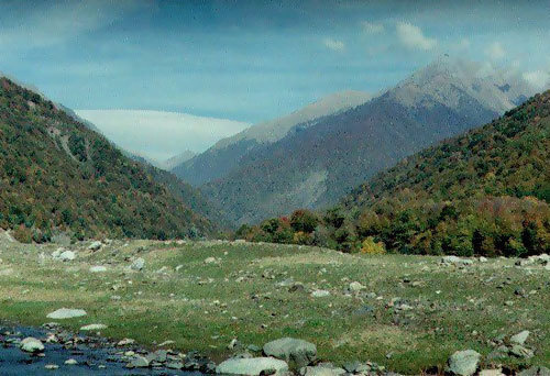 Грузия, Панкисское ущелье. Фото с сайта www.kaukasus-reisen.de Грузия, Панкисское ущелье. Фото с сайта www.kaukasus-reisen.de