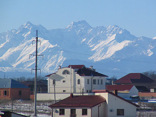 Ингушетия, Назрань. Фото с сайта www.panoramio.com/photo/6054390 Ингушетия, Назрань. Фото с сайта www.panoramio.com/photo/6054390