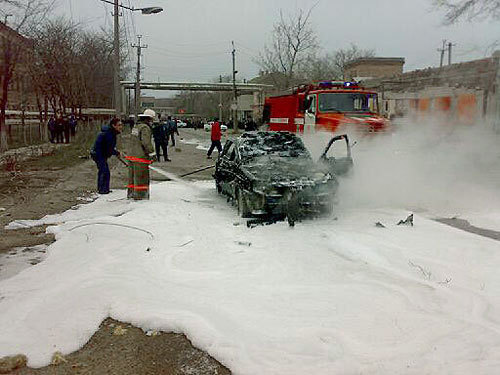 Место теракта в Кизляре, 31 марта 2010 года. Фото пресс-службы МЧС Дагестана Место теракта в Кизляре, 31 марта 2010 года. Фото пресс-службы МЧС Дагестана