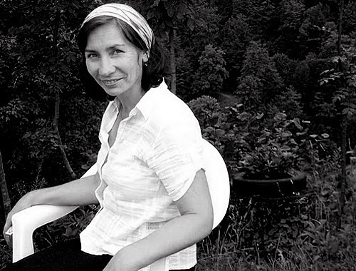 Наталья Эстемирова. Фото с сайта http://picasaweb.google.ru/averh.sova Наталья Эстемирова. Фото с сайта http://picasaweb.google.ru/averh.sova