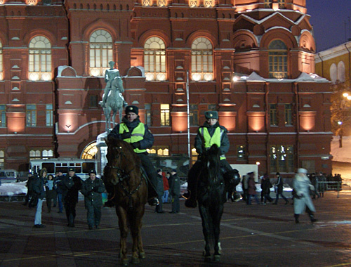 Милиция на Манежной площади в Москве, 11 февраля 2011 года. Фото "Кавказского узла" Милиция на Манежной площади в Москве, 11 февраля 2011 года. Фото "Кавказского узла"