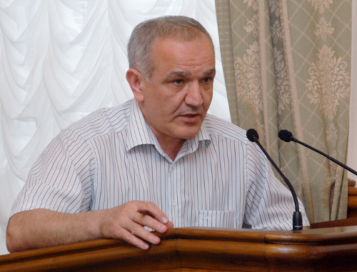 Министр внутренних дел РД Абдурашид Магомедов выступает на координационном совещании по обеспечению правопорядка. Махачкала, 14 июня 2011 г. Фото: пресс-служба президента РД Министр внутренних дел РД Абдурашид Магомедов выступает на координационном совещании по обеспечению правопорядка. Махачкала, 14 июня 2011 г. Фото: пресс-служба президента РД