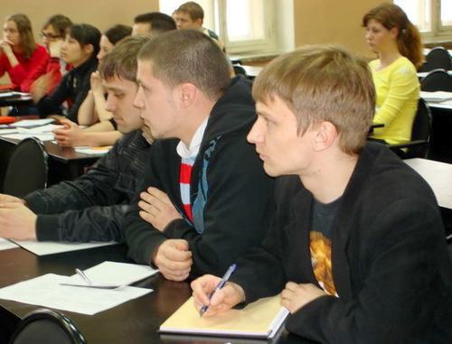 Участники республиканской программы развития молодежного предпринимательства в КЧР. Фото: Управление пресс-службы Главы и Правительства КЧР ( kchr.info) Участники республиканской программы развития молодежного предпринимательства в КЧР. Фото: Управление пресс-службы Главы и Правительства КЧР ( kchr.info)