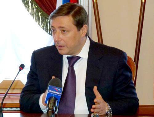 Александр Хлопонин. Фото пресс-службы Главы и Правительства Карачаево-Черкесской Республики (www.kchr.info) Александр Хлопонин. Фото пресс-службы Главы и Правительства Карачаево-Черкесской Республики (www.kchr.info)