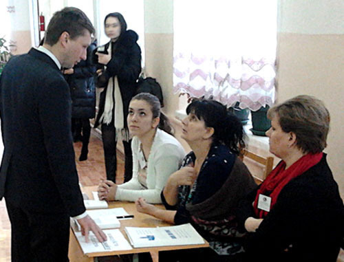 Наблюдатели на избирательном участке №126. Майкоп, Адыгея. Фото Олега Чалого для "Кавказского узла" Наблюдатели на избирательном участке №126. Майкоп, Адыгея. Фото Олега Чалого для "Кавказского узла"