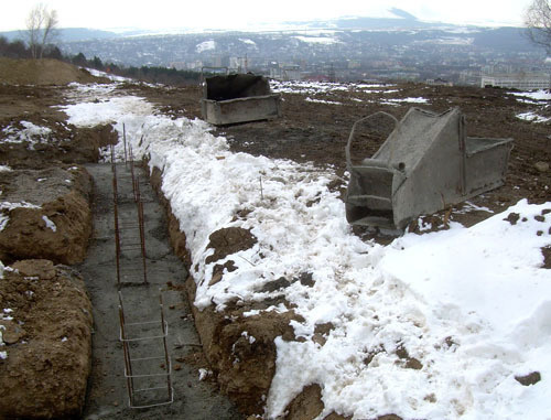 Строительные работы на Западном склоне Машука. Ставропольский край, март 2012 г. Фото Евгения Лазаренко для «Кавказского узла»
Строительные работы на Западном склоне Машука. Ставропольский край, март 2012 г. Фото Евгения Лазаренко для «Кавказского узла»