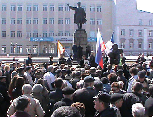 Митинг в поддержку участников голодовки. Астрахань. 31 марта 2012 г. Фото Елены Гребенюк для «Кавказского узла» Митинг в поддержку участников голодовки. Астрахань. 31 марта 2012 г. Фото Елены Гребенюк для «Кавказского узла»