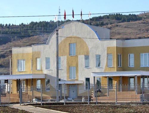 Здание детского сада в микрорайоне "Московский". Южная Осетия, июль 2012 г. Фото Марии Котаевой для "Кавказского узла" Здание детского сада в микрорайоне "Московский". Южная Осетия, июль 2012 г. Фото Марии Котаевой для "Кавказского узла"