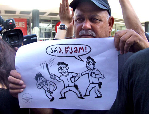 Акции протеста против пыток заключенных в Грузии. Тбилиси, 19 сентября 2012 г. Фото Эдиты Бадасян для "Кавказского узла" Акции протеста против пыток заключенных в Грузии. Тбилиси, 19 сентября 2012 г. Фото Эдиты Бадасян для "Кавказского узла"