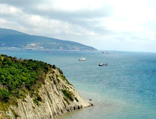 Побережье Черного моря. Фото http://www.yuga.ru Побережье Черного моря. Фото http://www.yuga.ru
