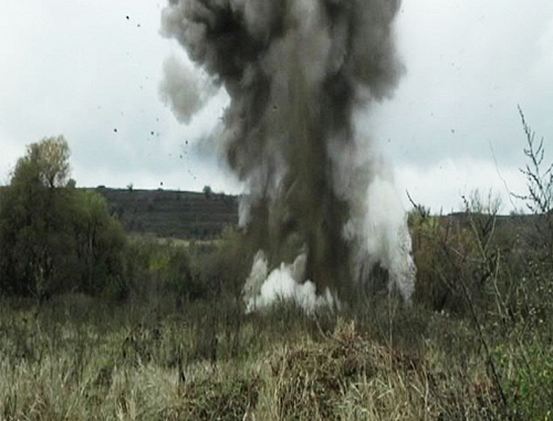 Уничтожение схрона с боеприпасами в Баксанском районе КБР. Фото: http://nak.fsb.ru/ Уничтожение схрона с боеприпасами в Баксанском районе КБР. Фото: http://nak.fsb.ru/