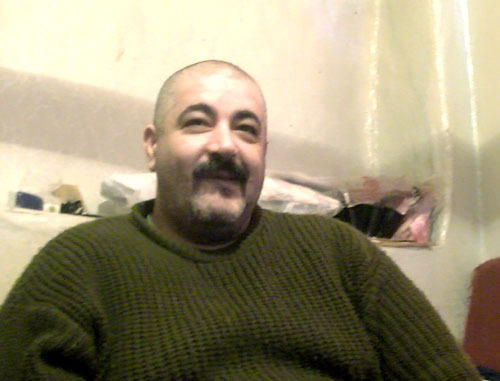 Житель Тбилиси Андрей Касабян заявляет, что оказался без медицинского обслуживания после введения в Грузии государственной системы всеобщего страхования. Тбилиси, март 2013 г. Фото Беслана Кмузова для "Кавказского узла"
Житель Тбилиси Андрей Касабян заявляет, что оказался без медицинского обслуживания после введения в Грузии государственной системы всеобщего страхования. Тбилиси, март 2013 г. Фото Беслана Кмузова для "Кавказского узла"