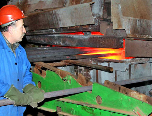 Руставский металлургический завод. Грузия. Фото RFE/RL, http://www.ekhokavkaza.com/ Руставский металлургический завод. Грузия. Фото RFE/RL, http://www.ekhokavkaza.com/