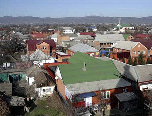 Станица Орджоникидзевская в Сунженском районе Ингушетии. Фото: temirov1960, http://wikimapia.org Станица Орджоникидзевская в Сунженском районе Ингушетии. Фото: temirov1960, http://wikimapia.org