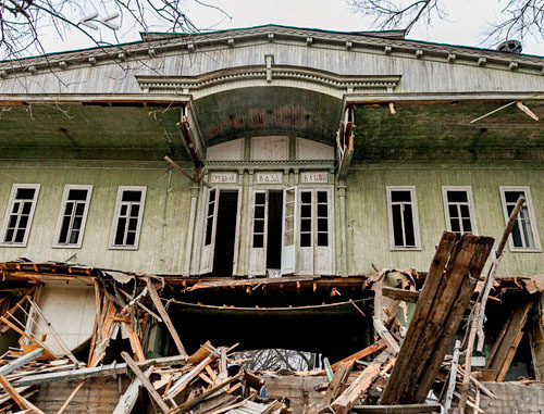 Дебаркадер в Волгоградской области. Фото http://news.vdv-s.ru/ Дебаркадер в Волгоградской области. Фото http://news.vdv-s.ru/