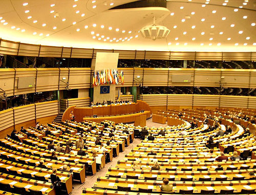 Зал пленарных заседаний Брюссельской резиденции Европейского парламента. Фото http://ru.wikipedia.org/ Зал пленарных заседаний Брюссельской резиденции Европейского парламента. Фото http://ru.wikipedia.org/